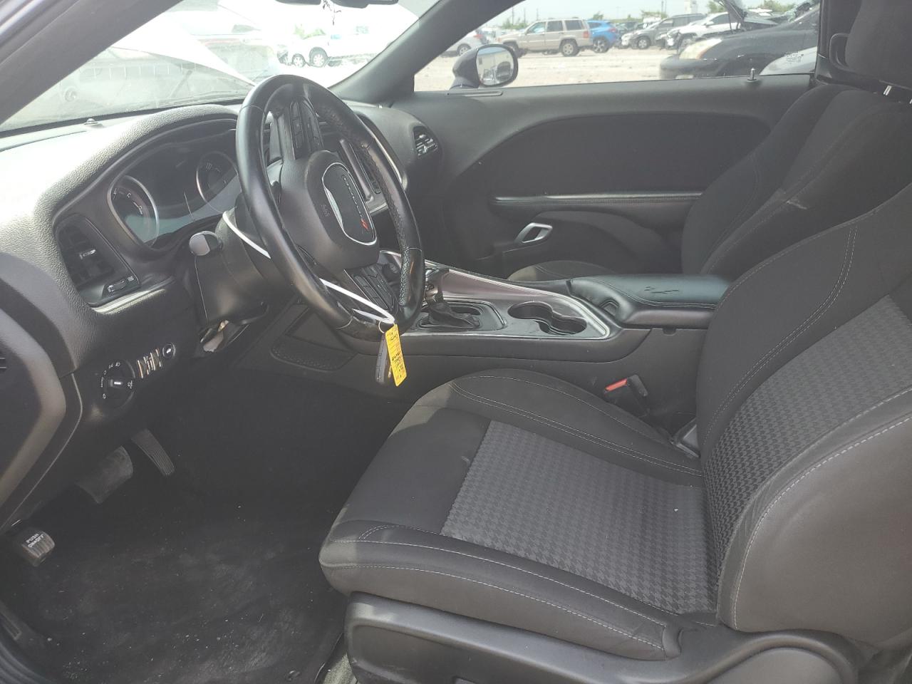 Dodge Challenger Sxt