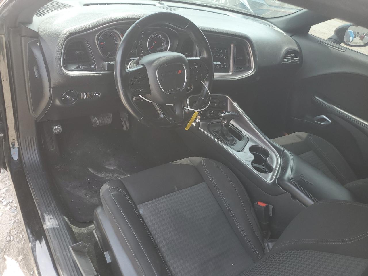 Dodge Challenger Sxt