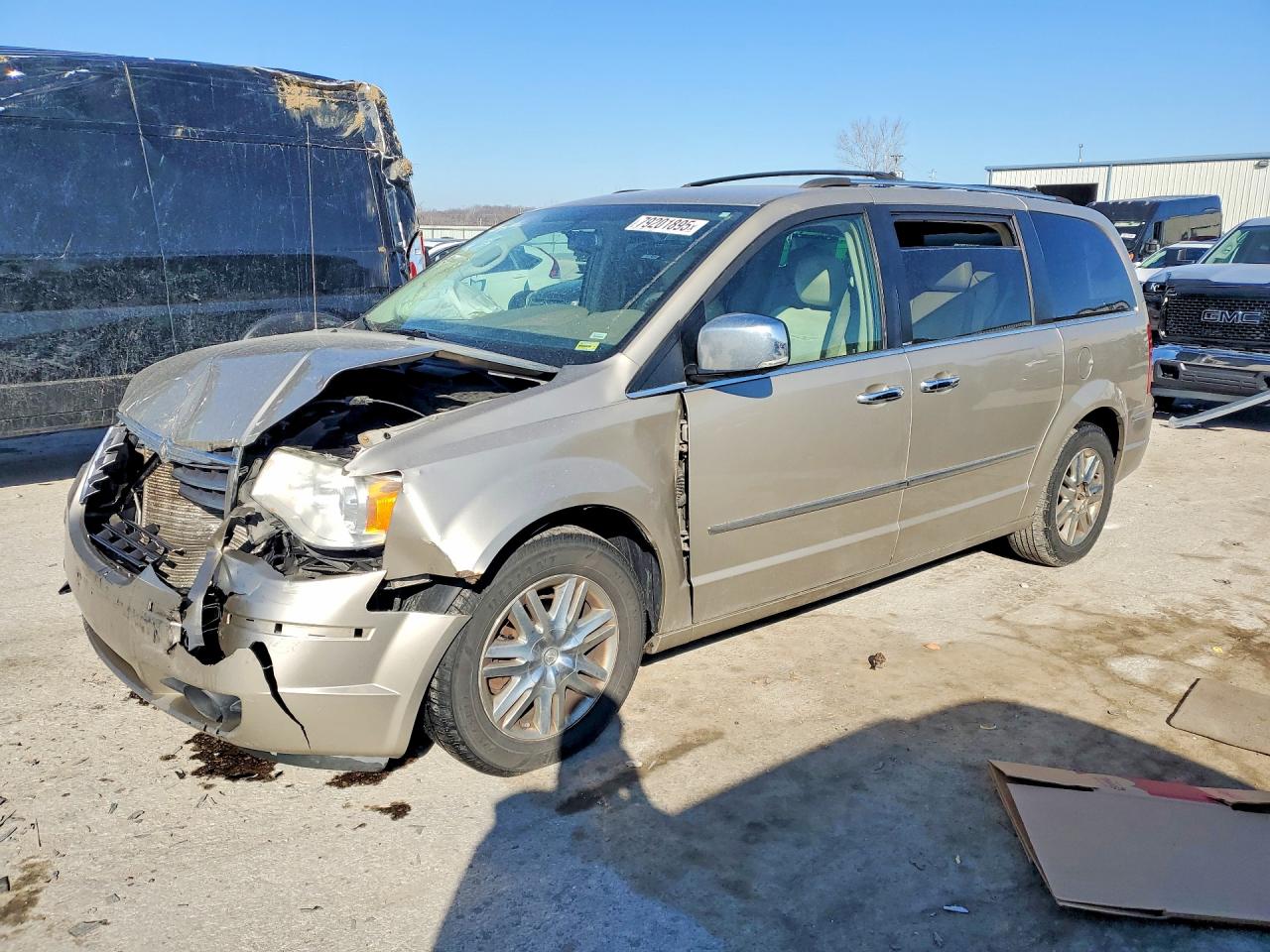 Salvage Chrysler Minivan Image