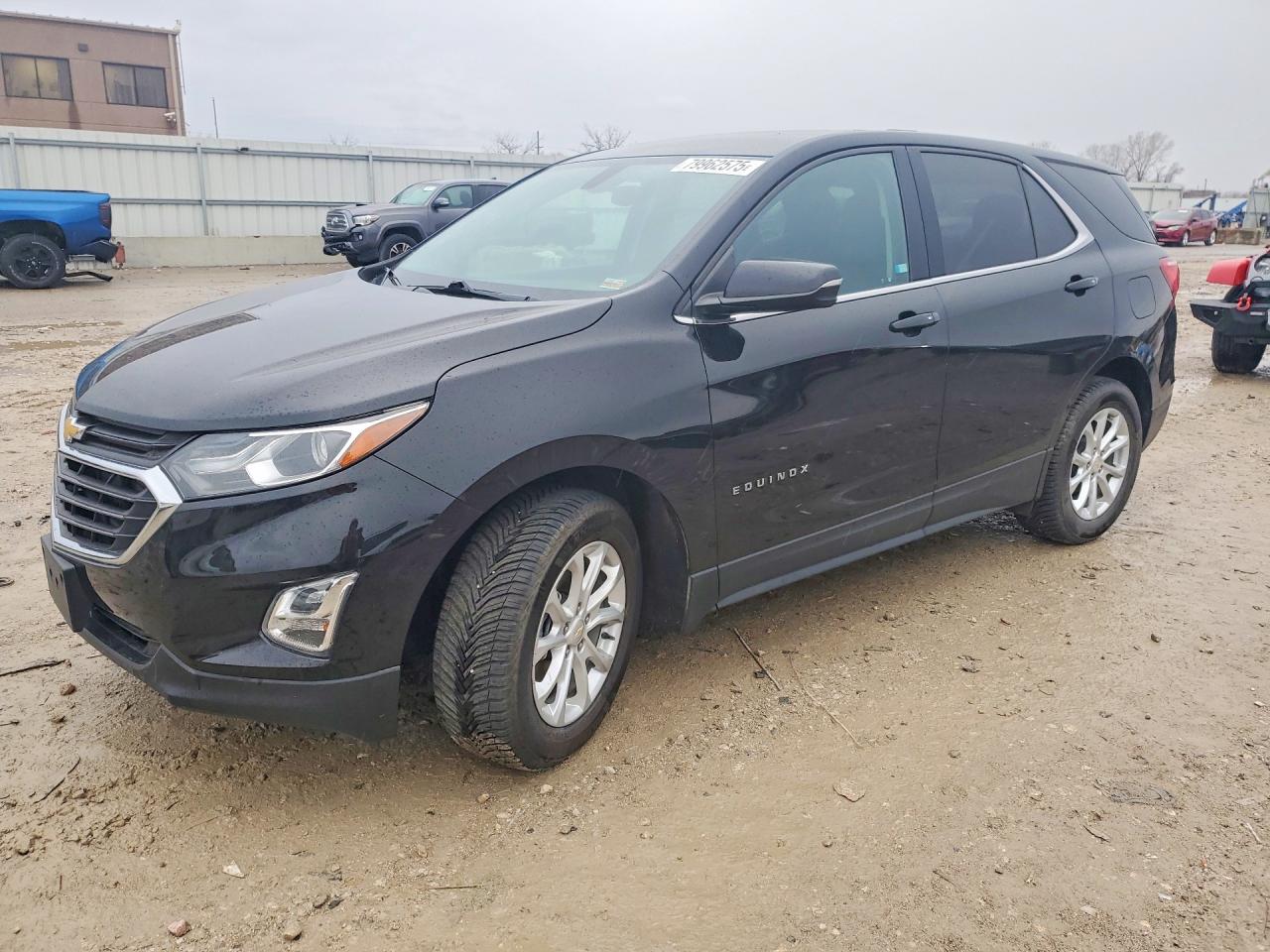 Salvage Chevrolet Equinox Image
