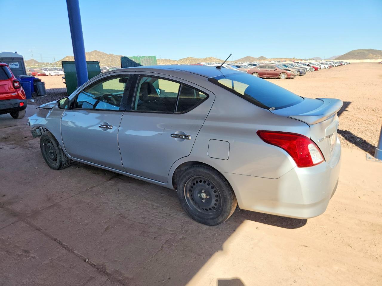 Nissan Versa Sv