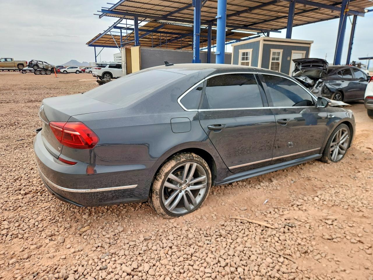 Volkswagen Passat R-line