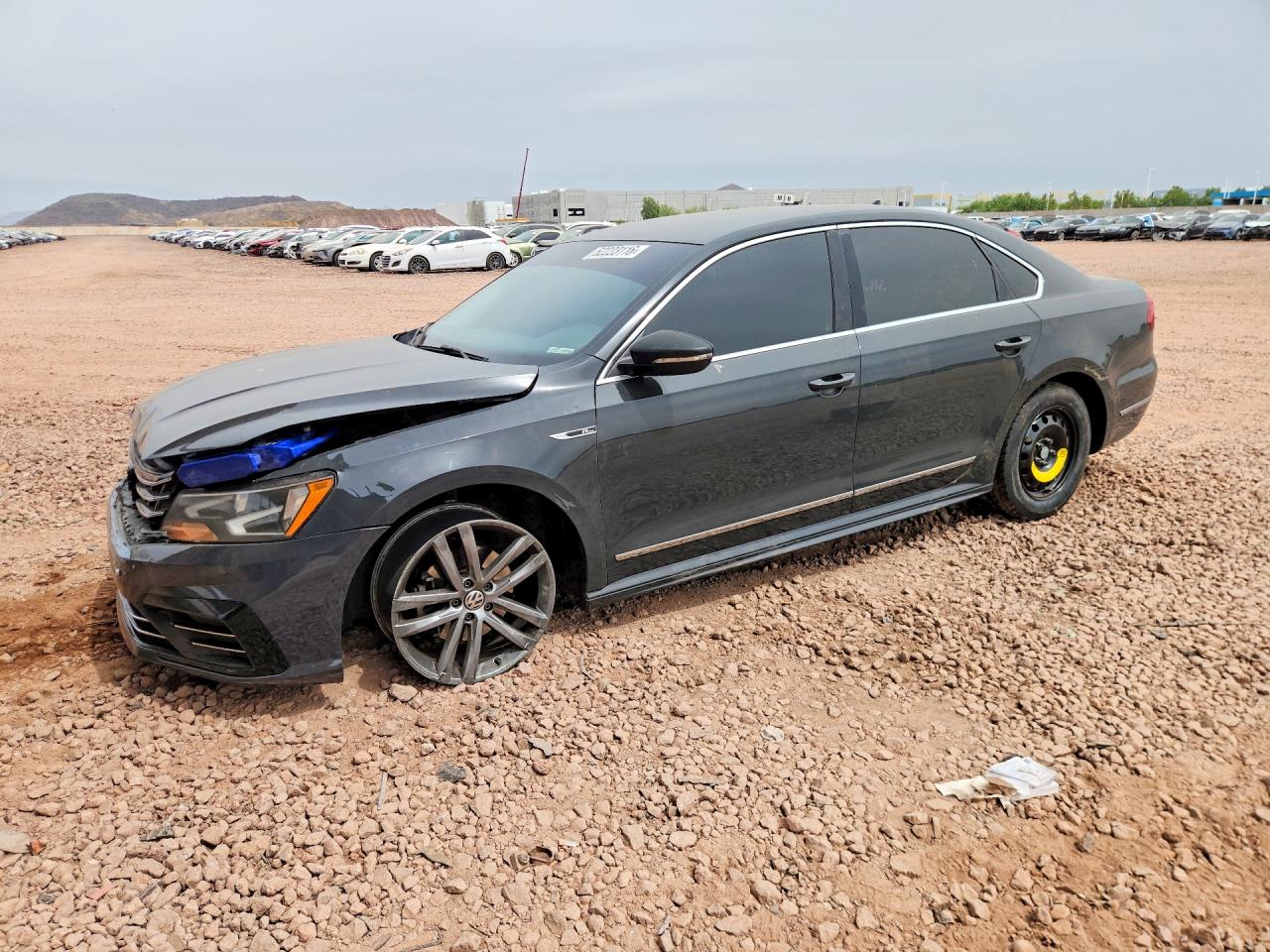 Salvage Volkswagen Passat Image