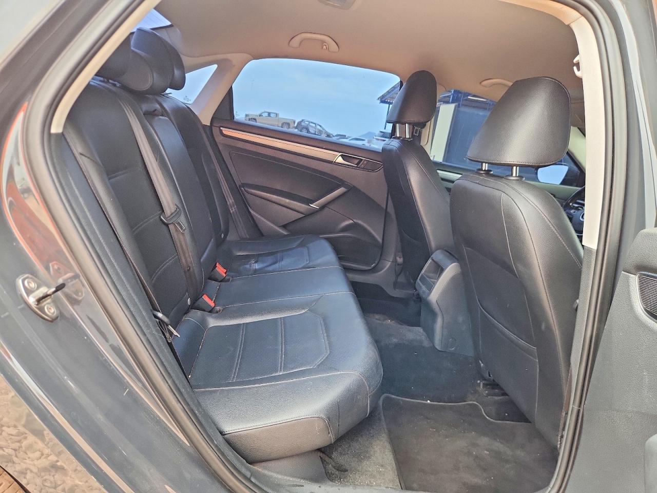 Volkswagen Passat R-line