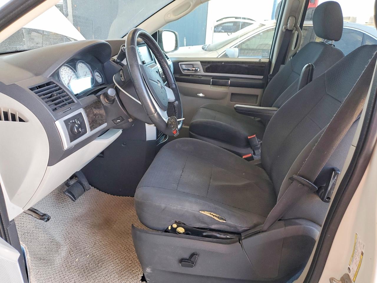 Dodge Caravan Sxt