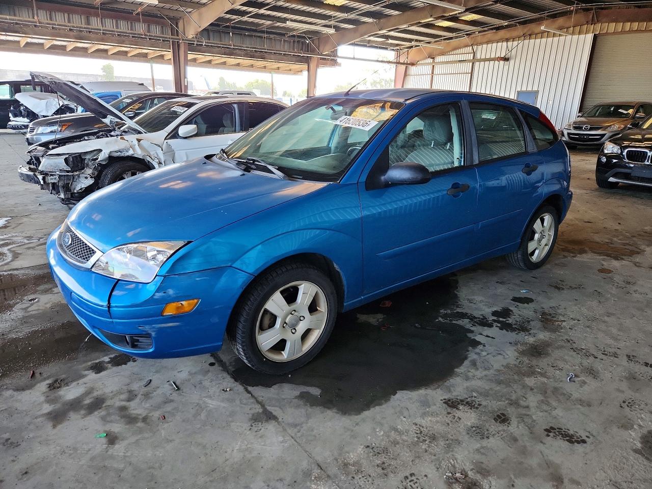 Salvage Ford Focus Image