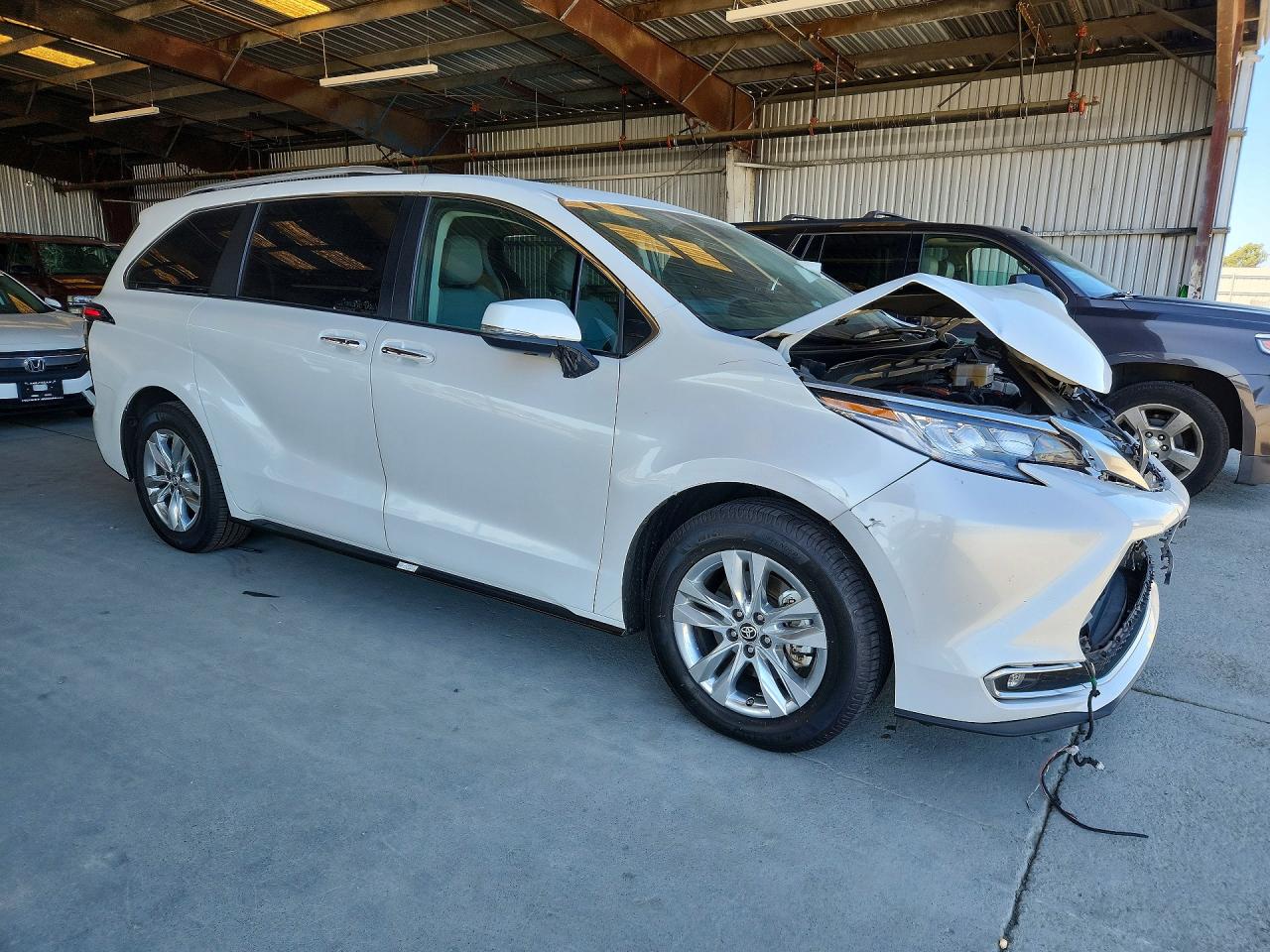Toyota Sienna Limited 7-passenger