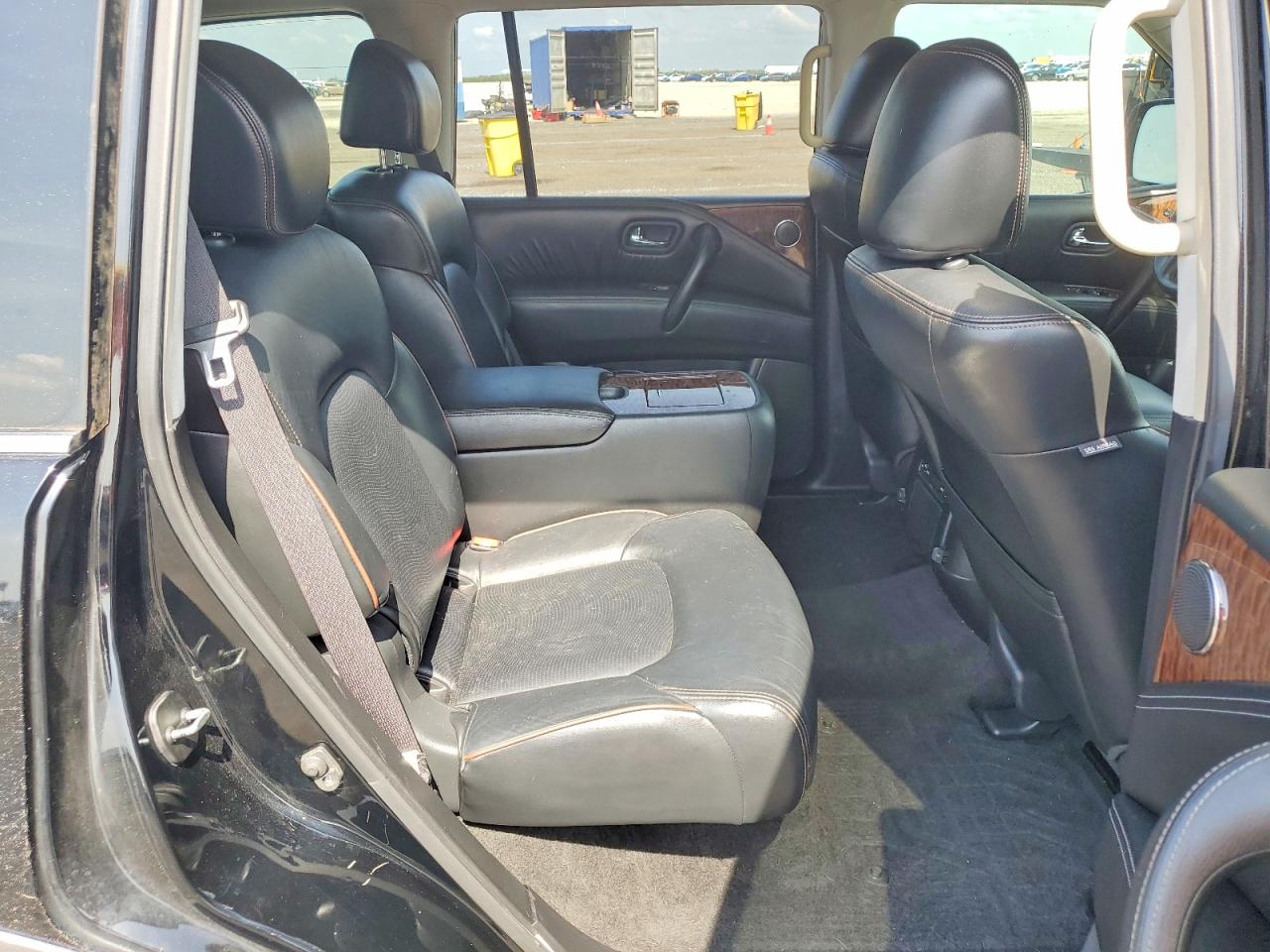 Nissan Armada Sl