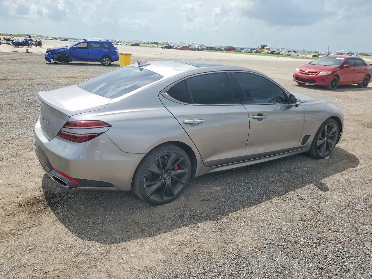 Genesis G70 3.3t Standard