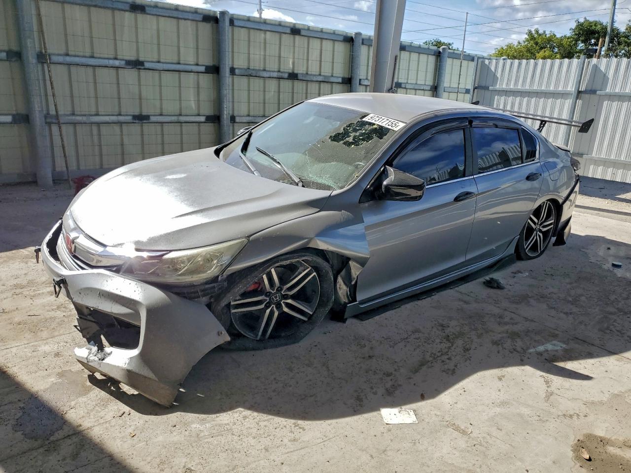 Salvage Honda Accord Image