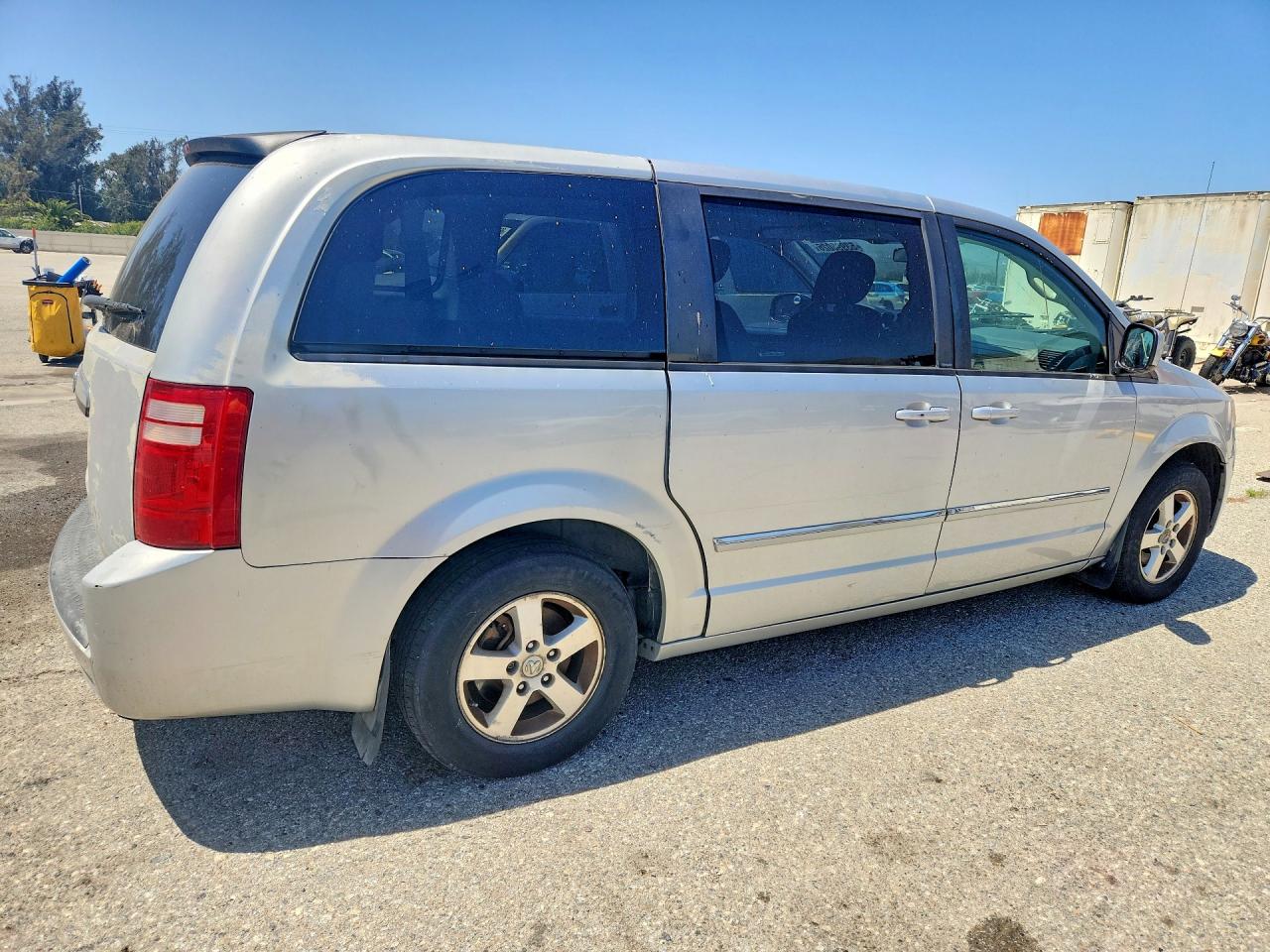 Dodge Caravan Sxt