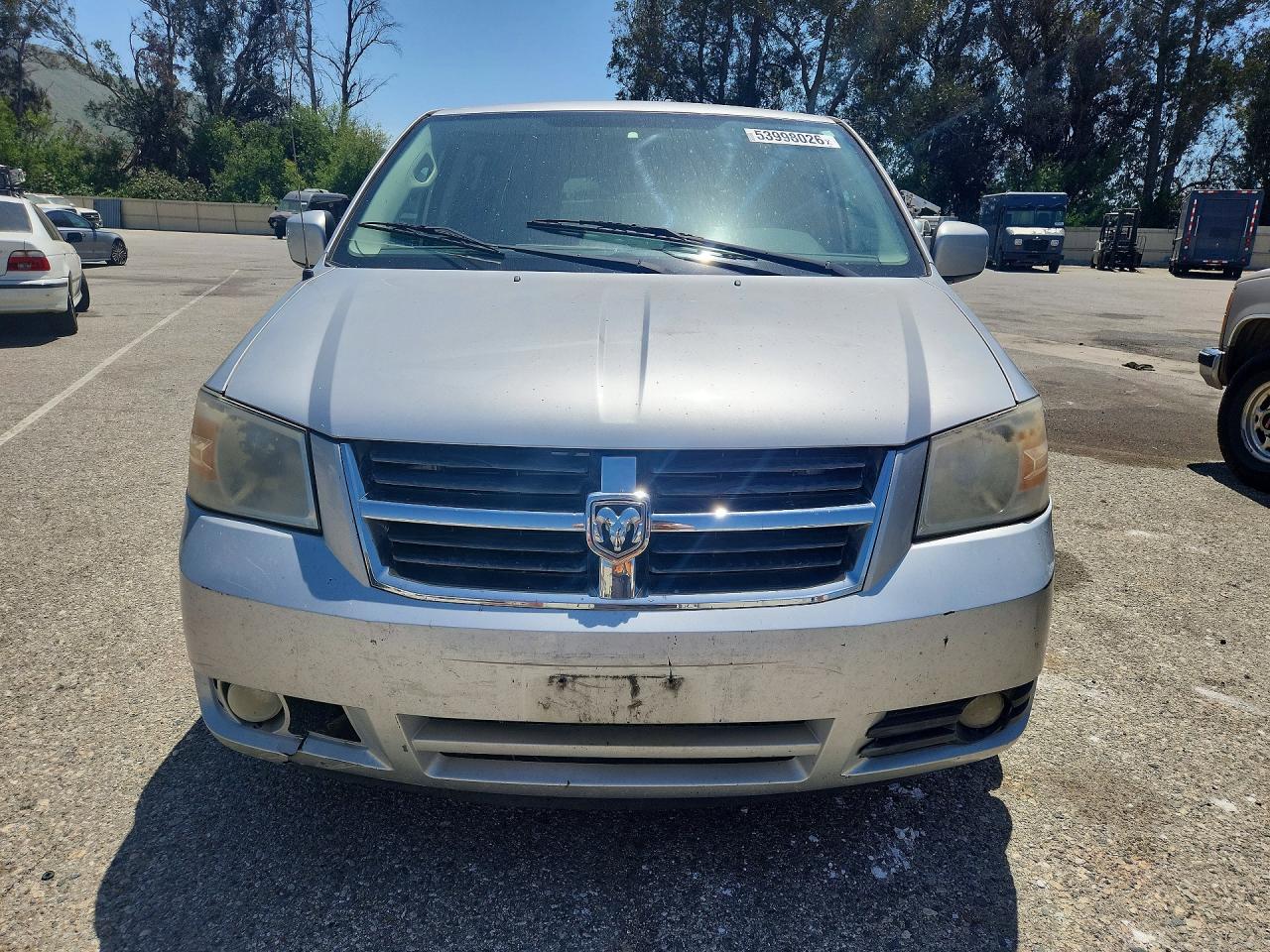 Dodge Caravan Sxt