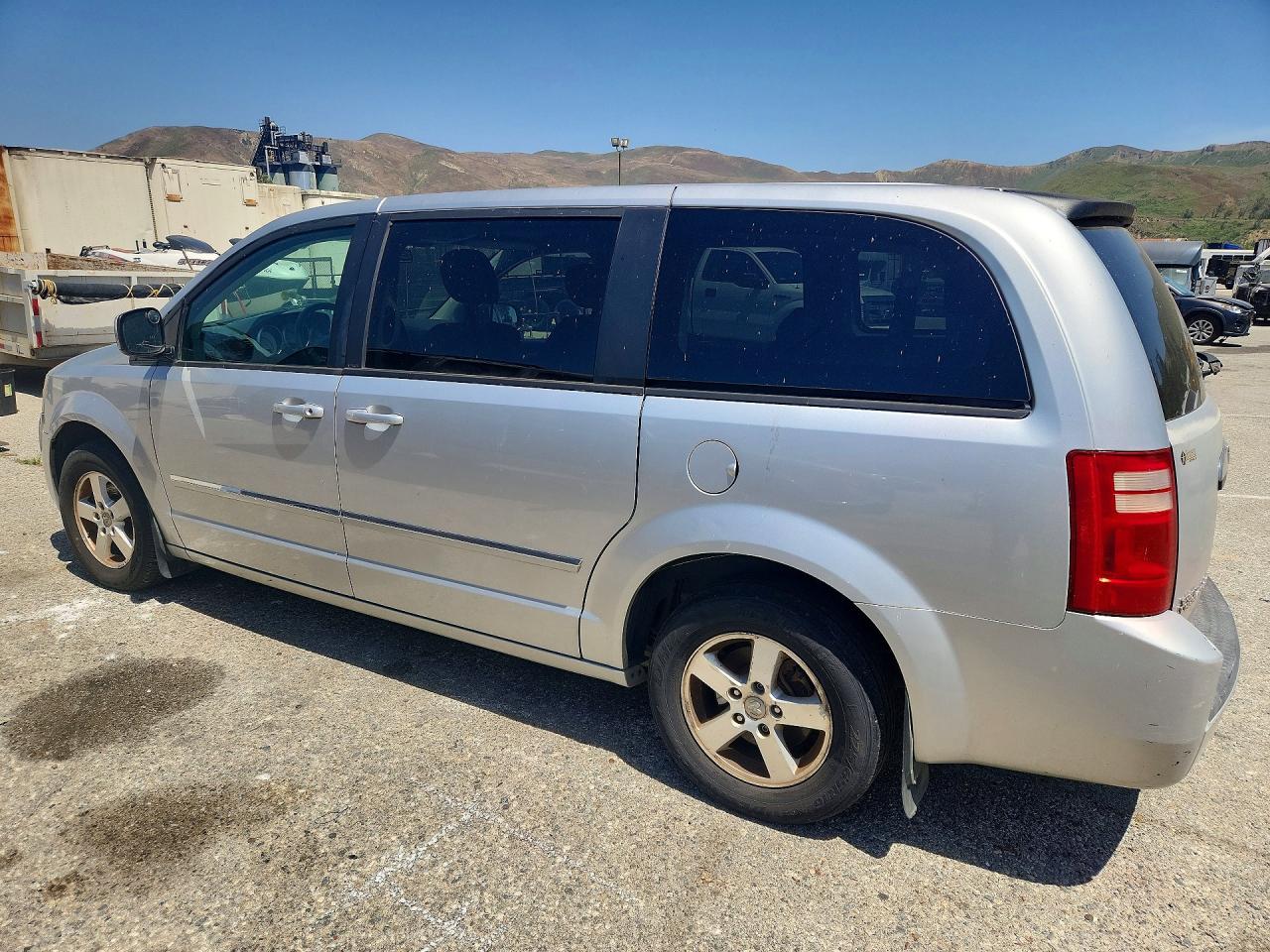 Dodge Caravan Sxt
