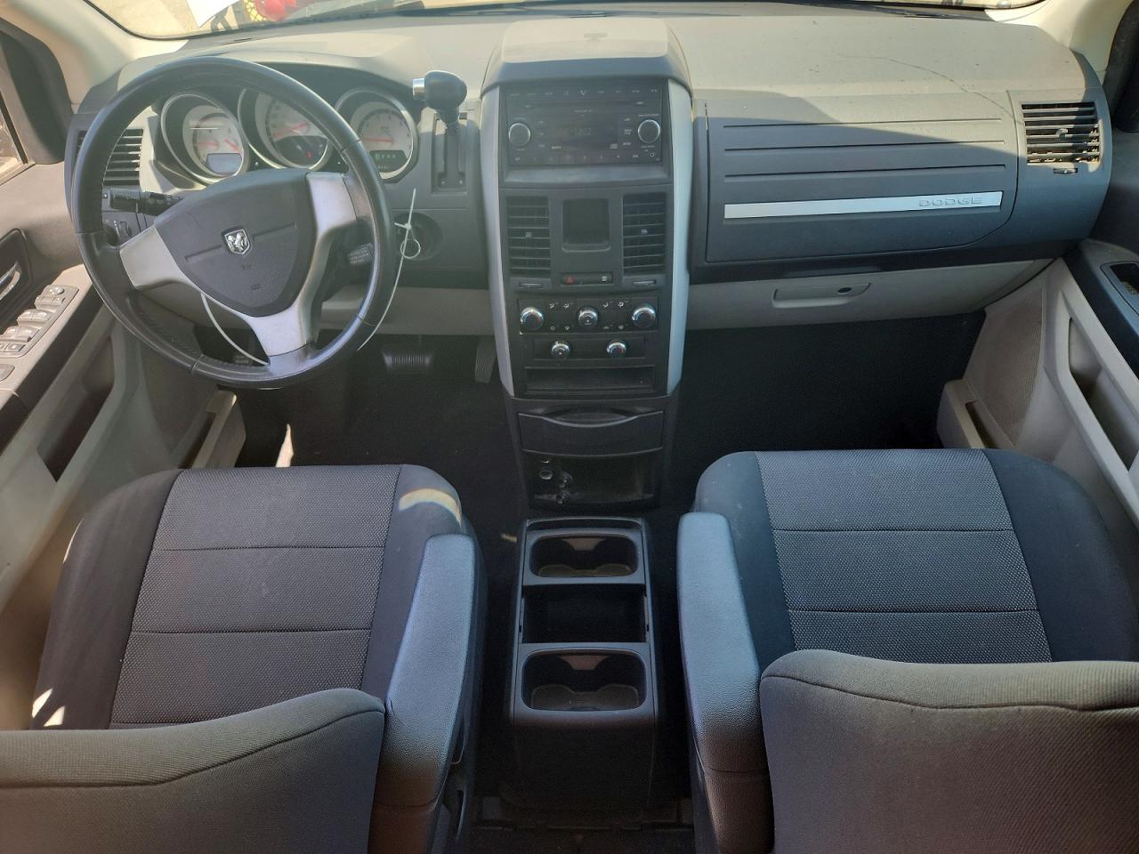 Dodge Caravan Sxt