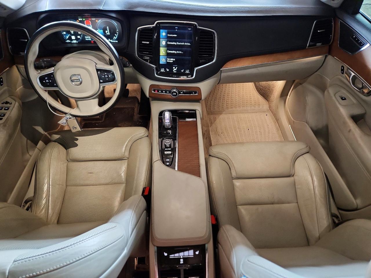Volvo XC90 T8