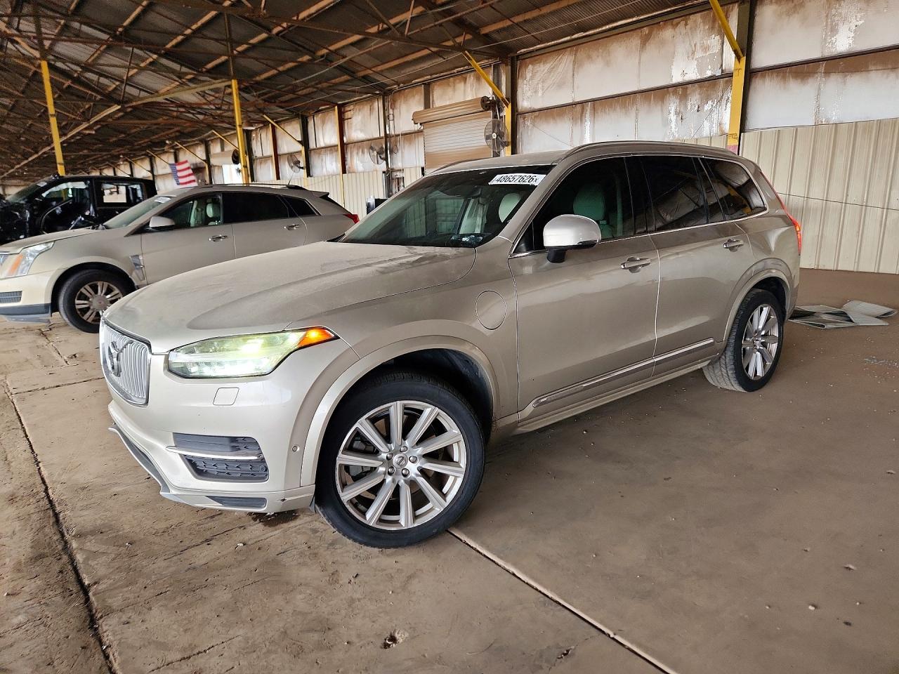 Salvage Volvo XC90 Image