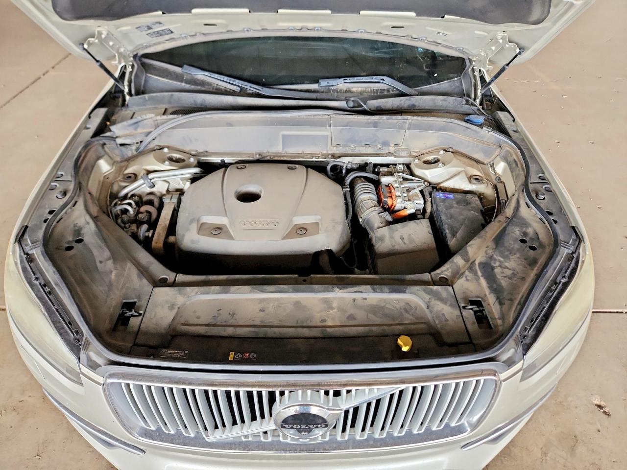 Volvo XC90 T8