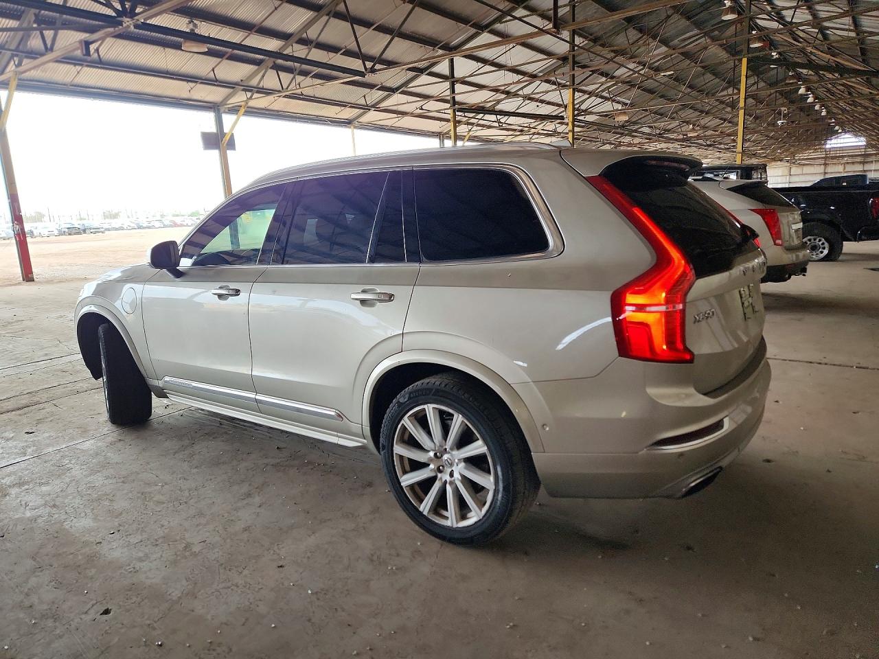 Volvo XC90 T8