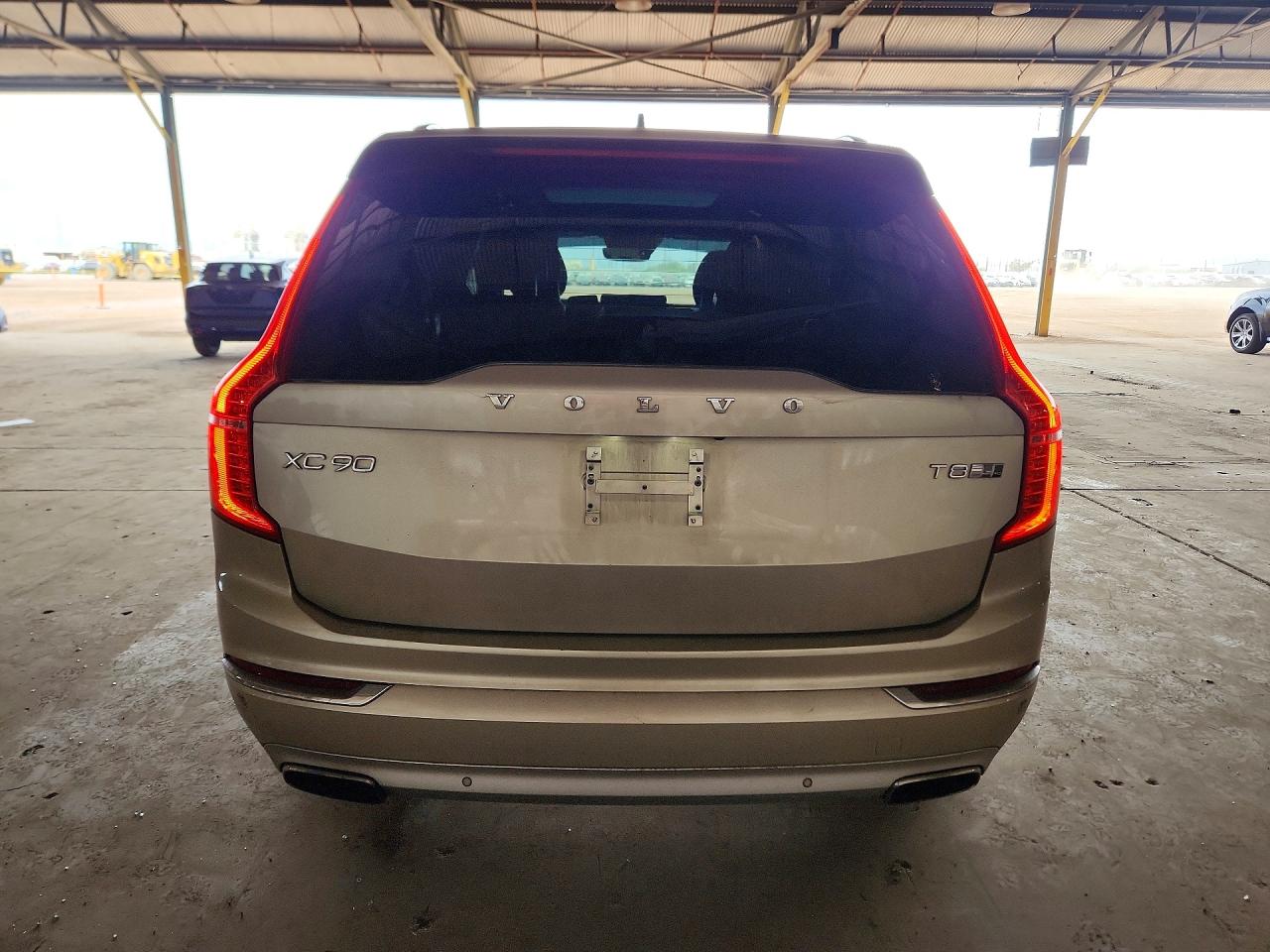 Volvo XC90 T8