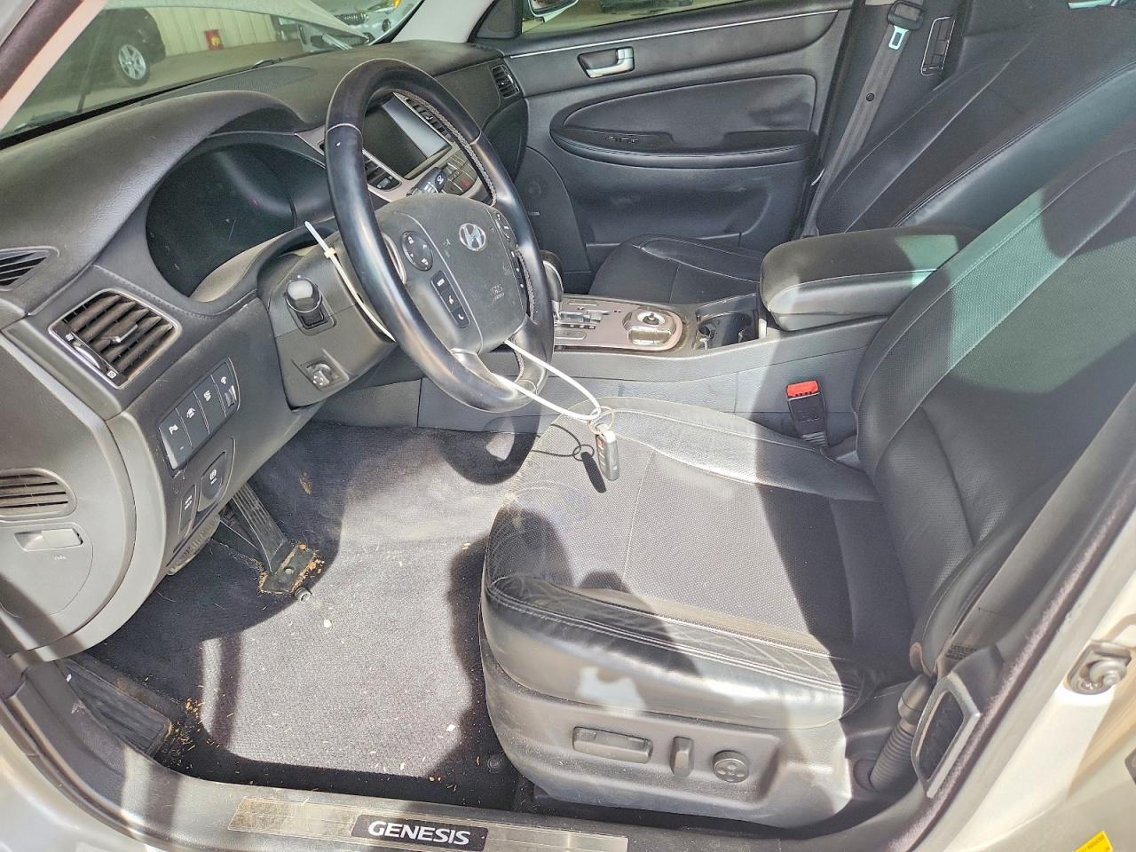 Hyundai Genesis 5.0l R-spec