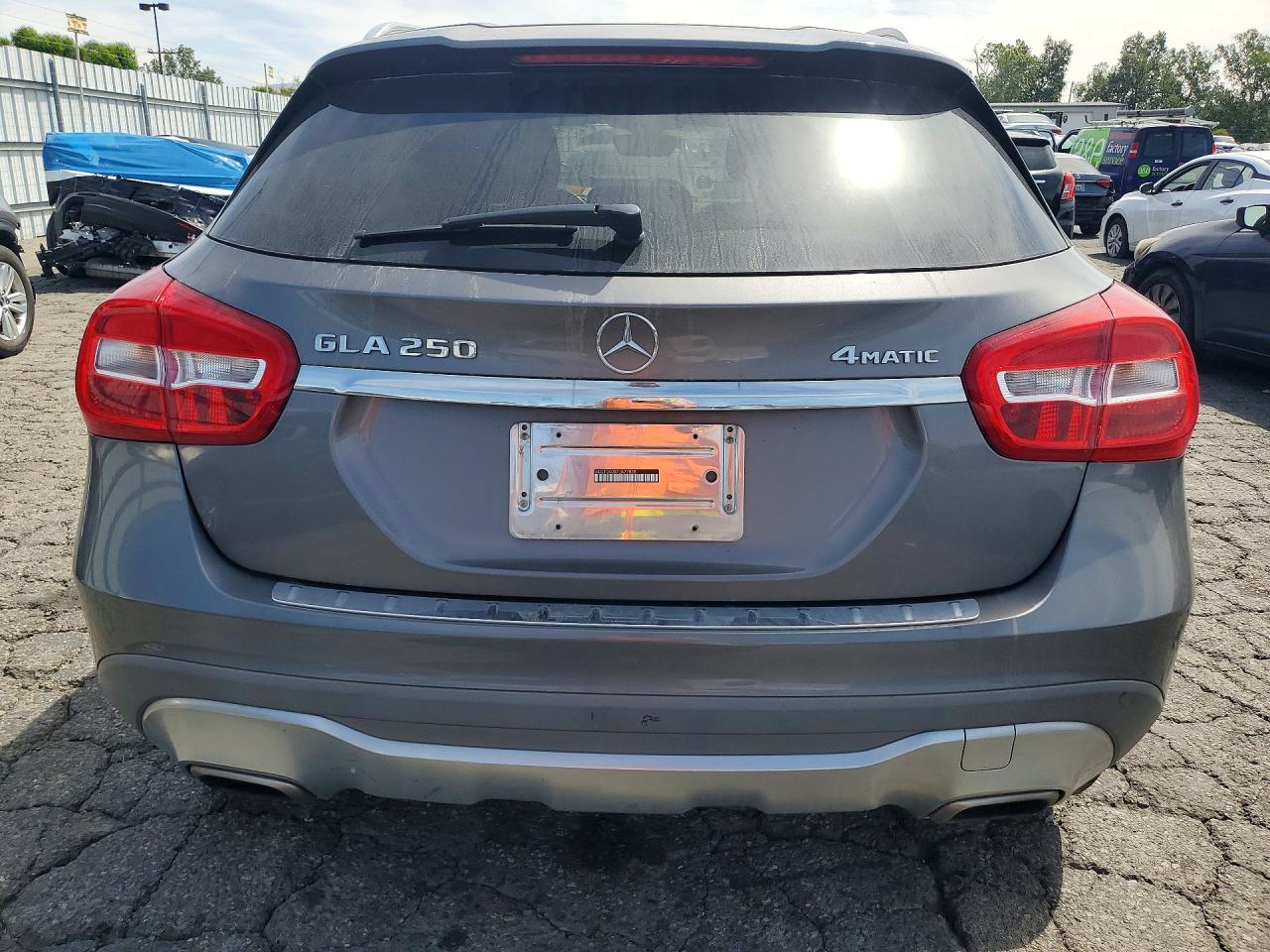 Mercedes-Benz GLA 250 4matic