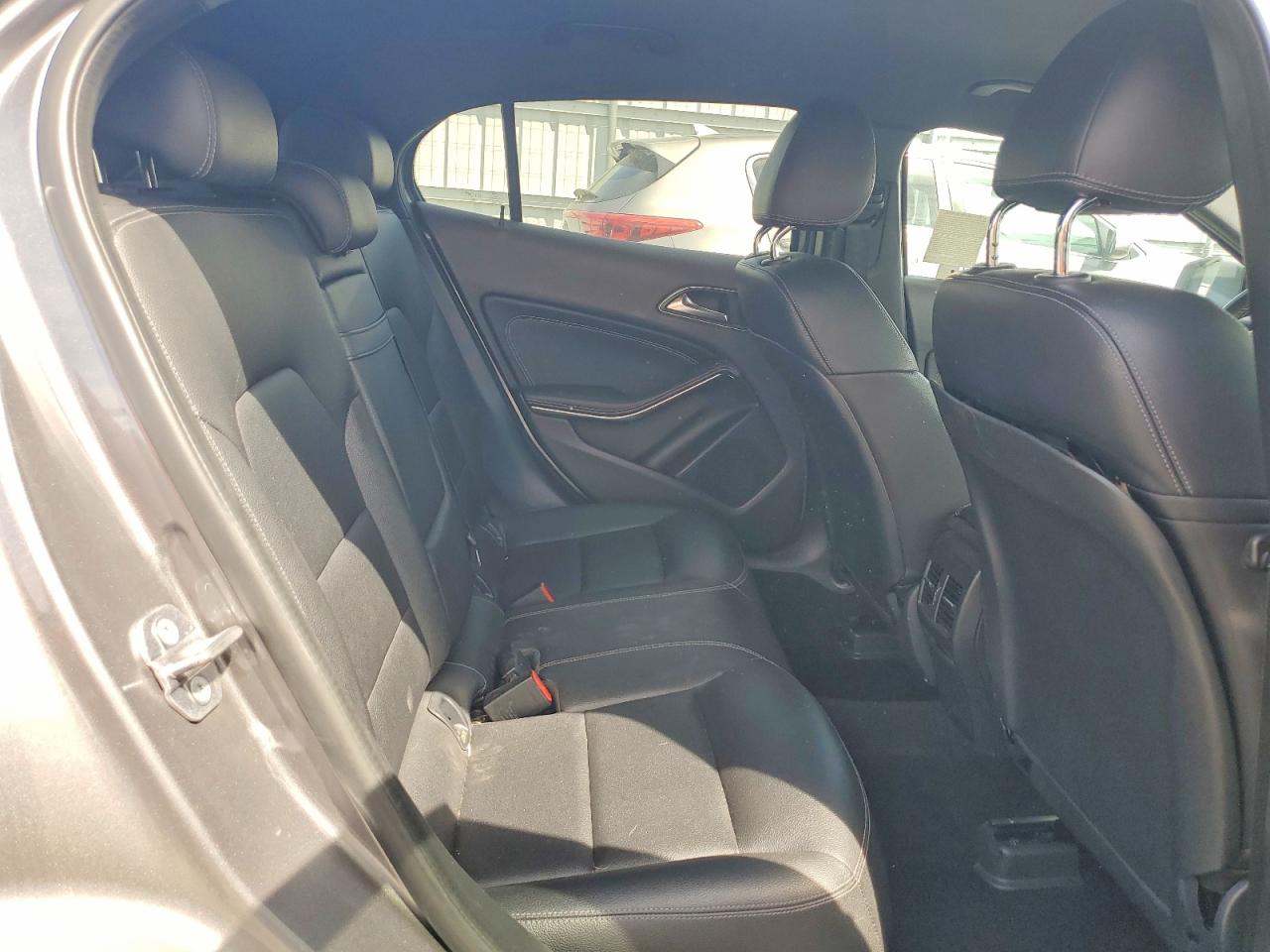 Mercedes-Benz GLA 250 4matic