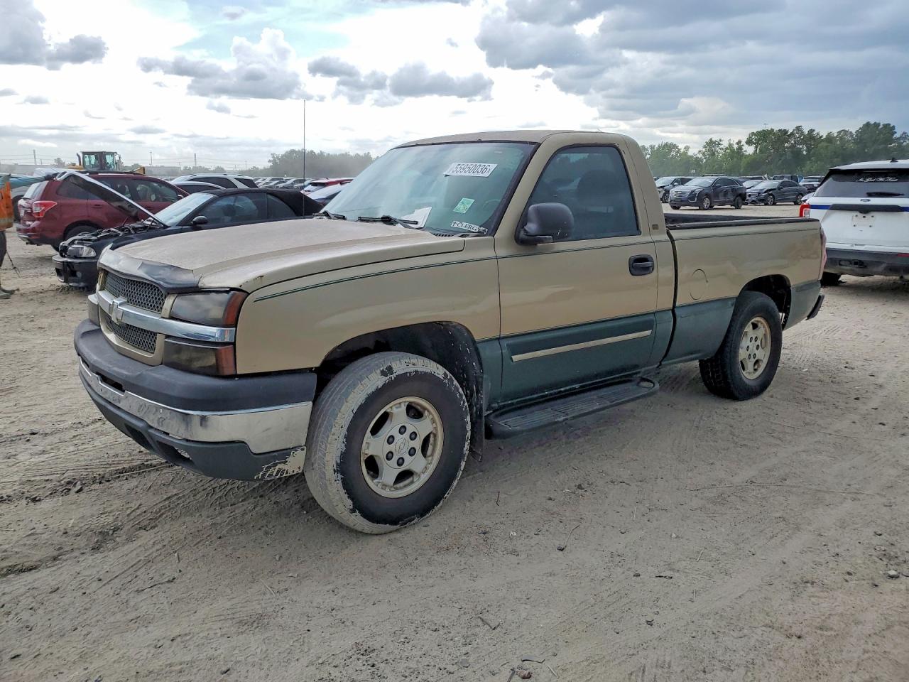 Salvage Chevrolet Silverado Image