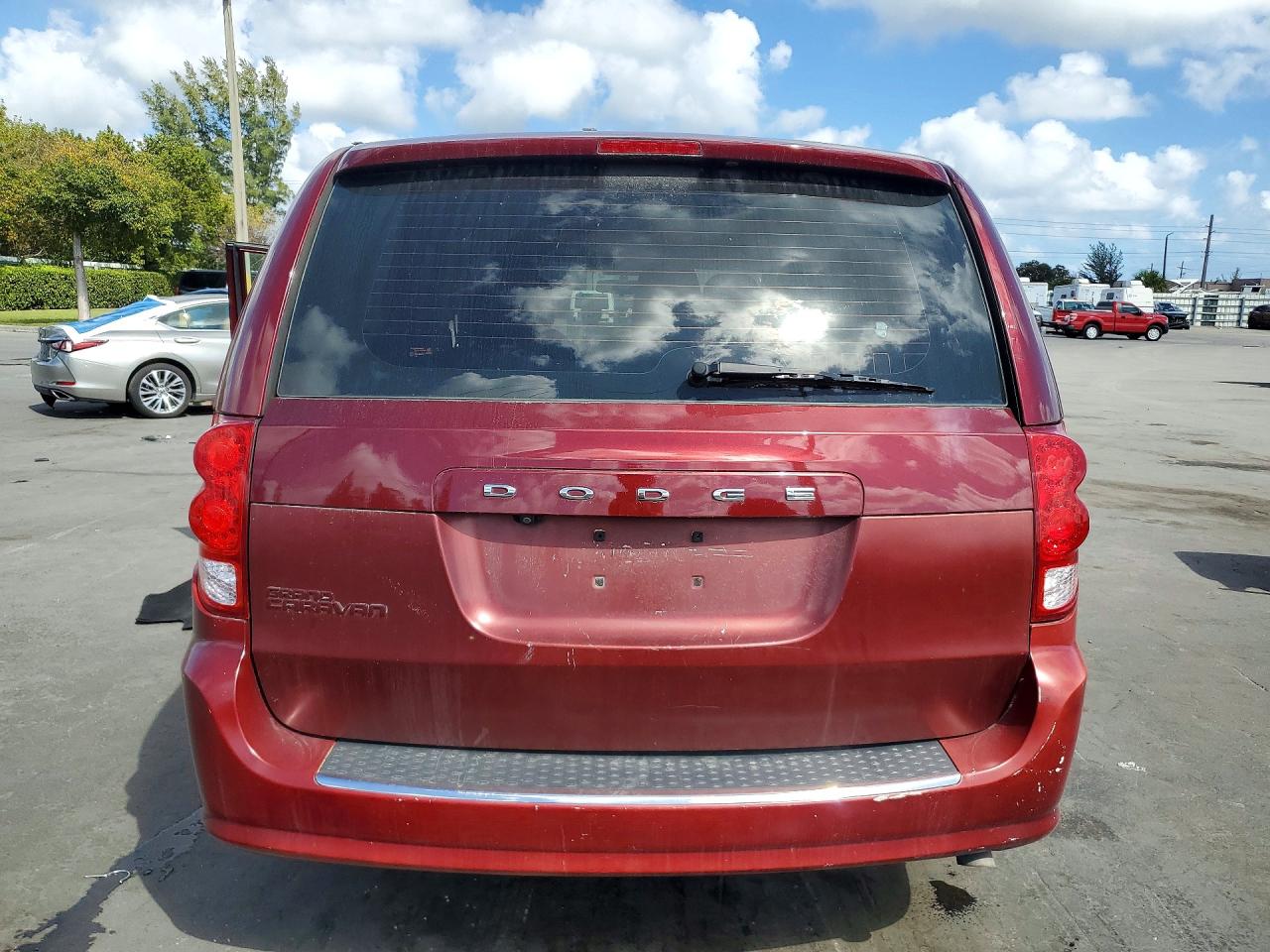 Dodge Caravan Se