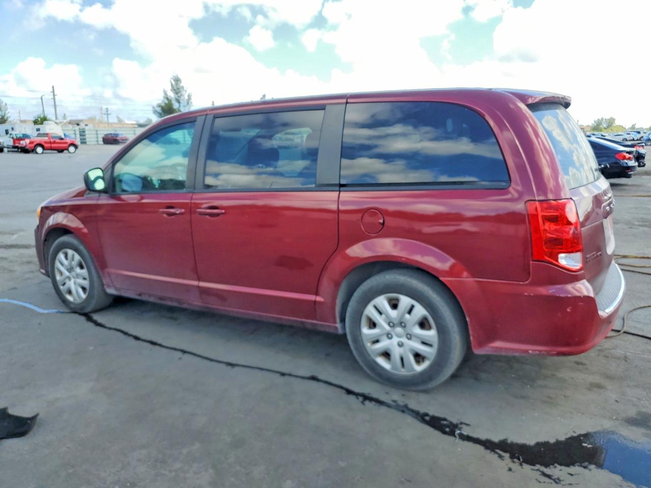 Dodge Caravan Se