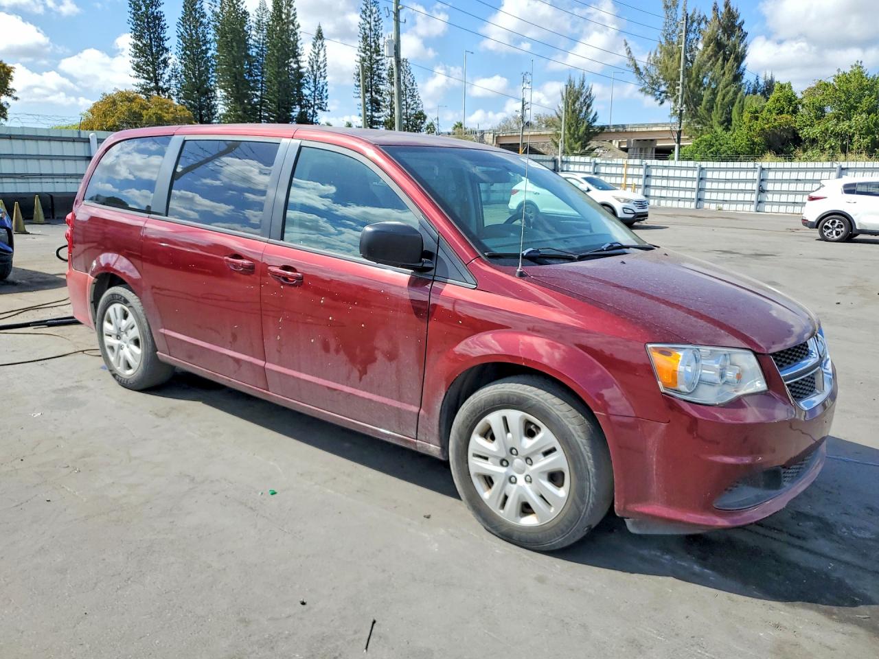 Dodge Caravan Se