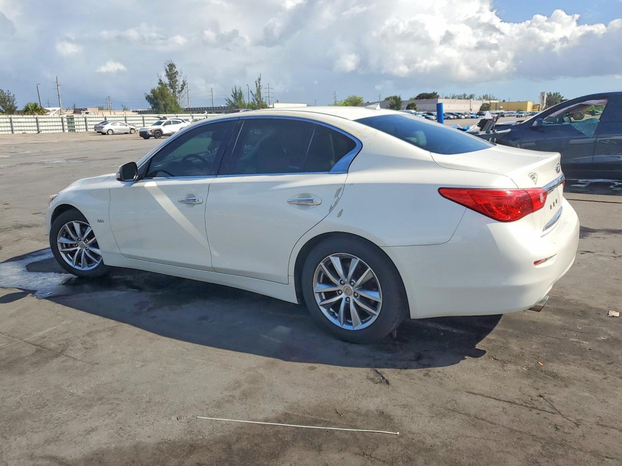 INFINITI Q50 3.0t Premium