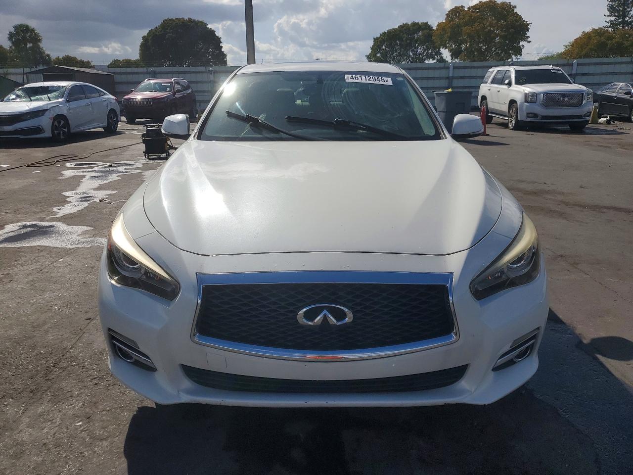 INFINITI Q50 3.0t Premium
