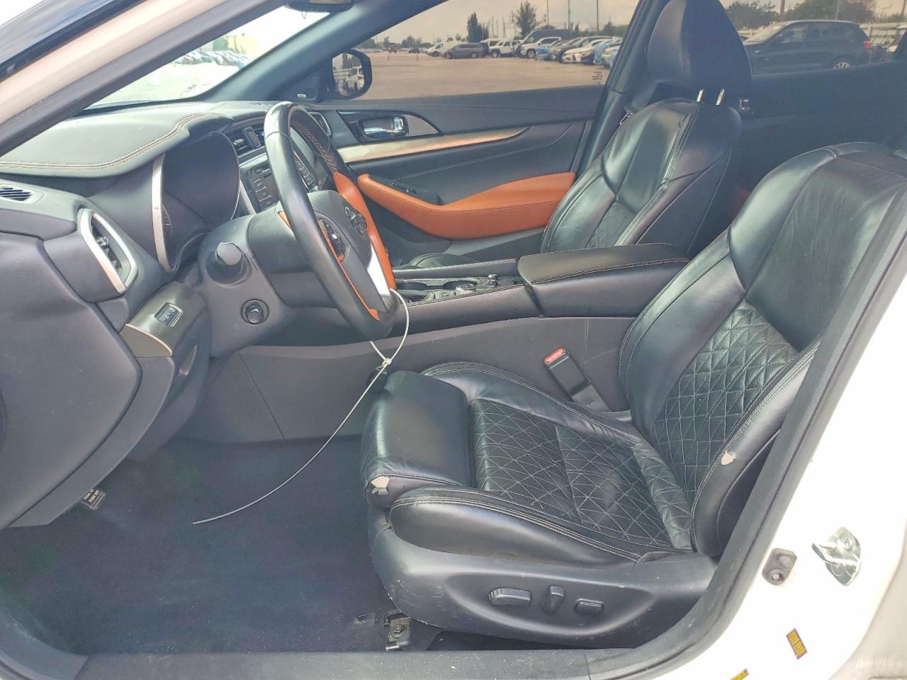 Nissan Maxima Platinum