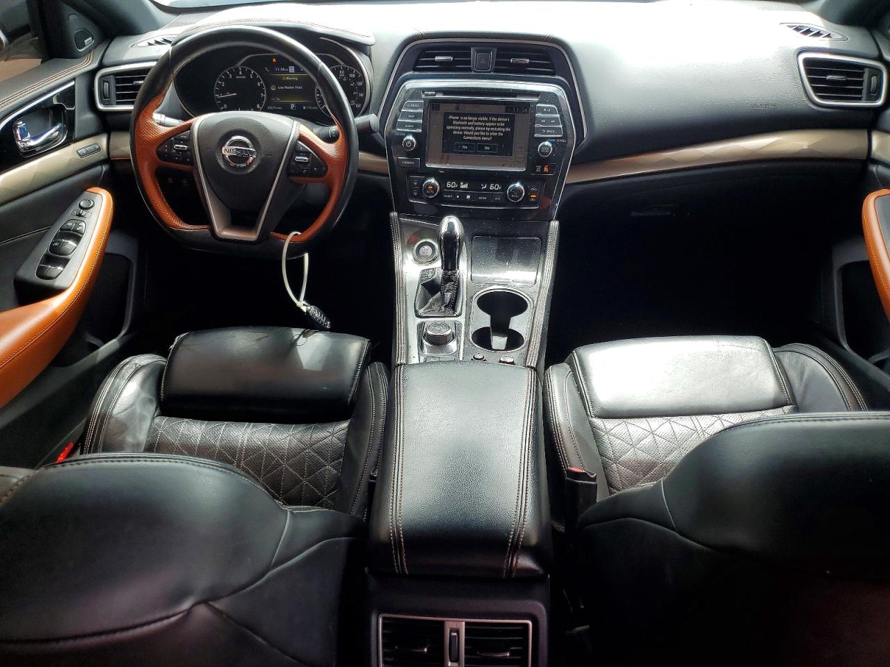 Nissan Maxima Platinum