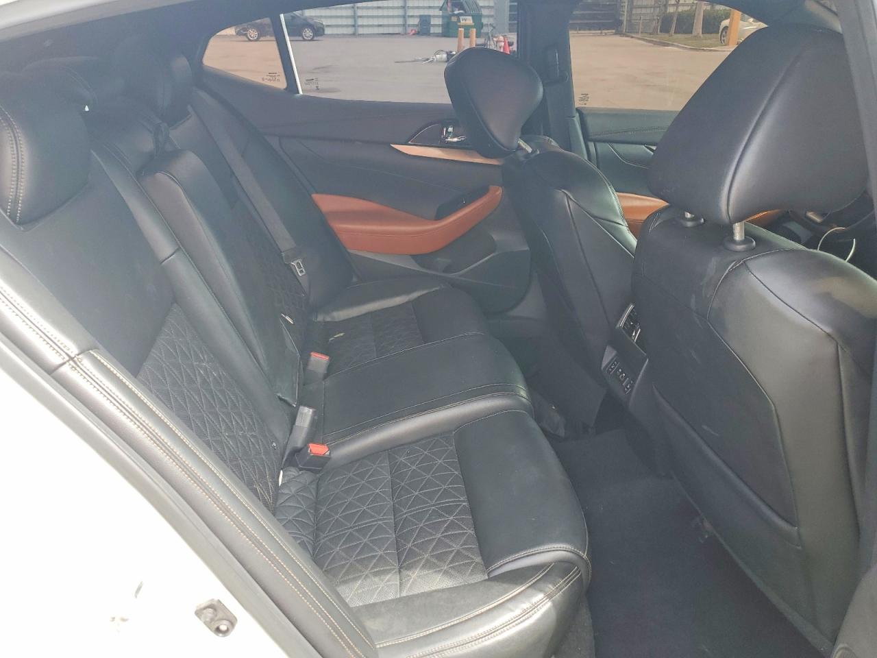 Nissan Maxima Platinum