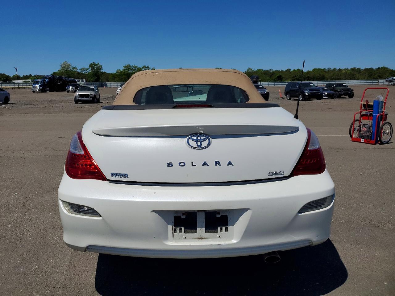 Toyota Camry Sle V6