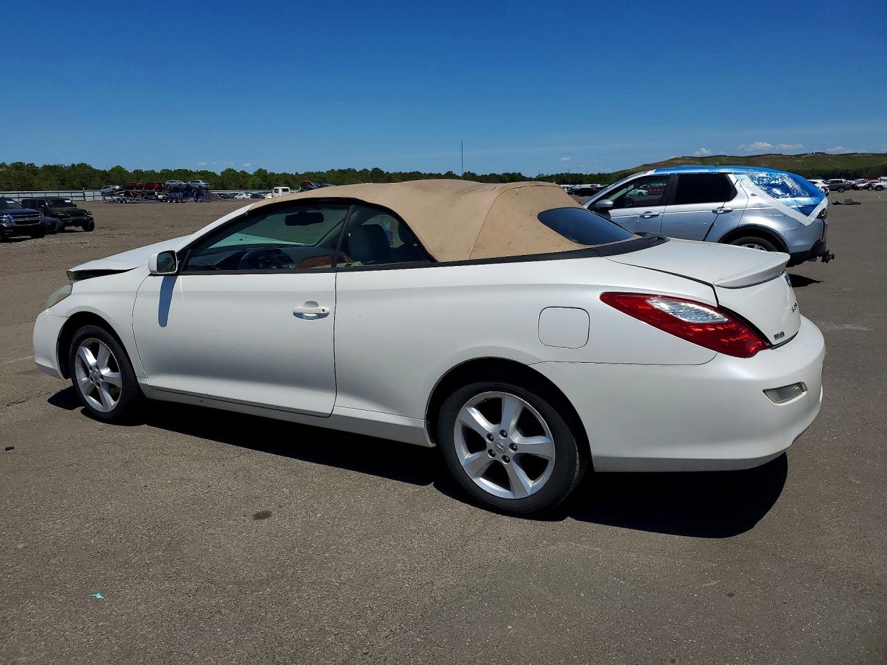 Toyota Camry Sle V6