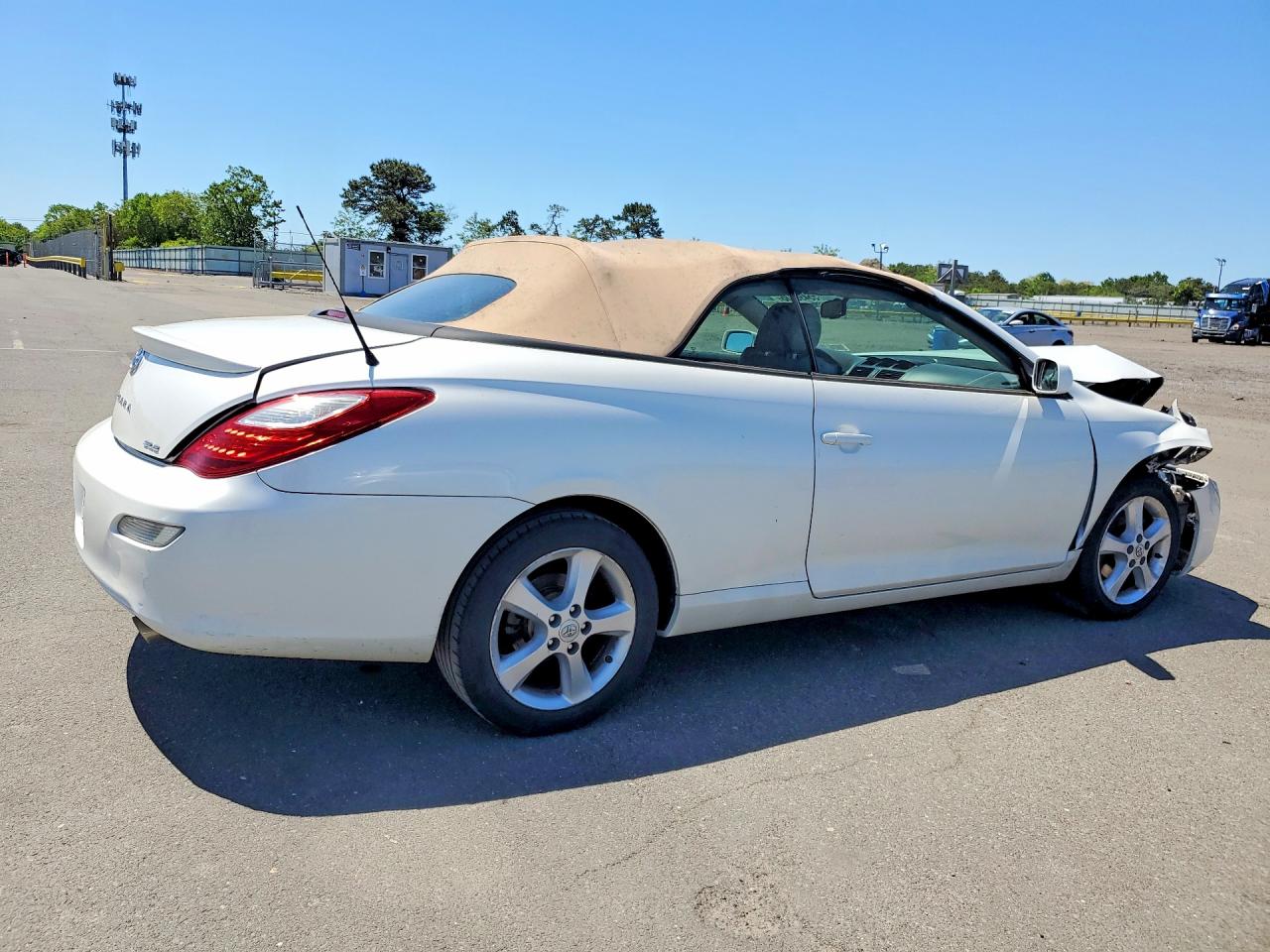 Toyota Camry Sle V6