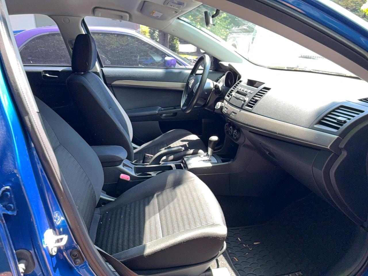 Mitsubishi Lancer Es