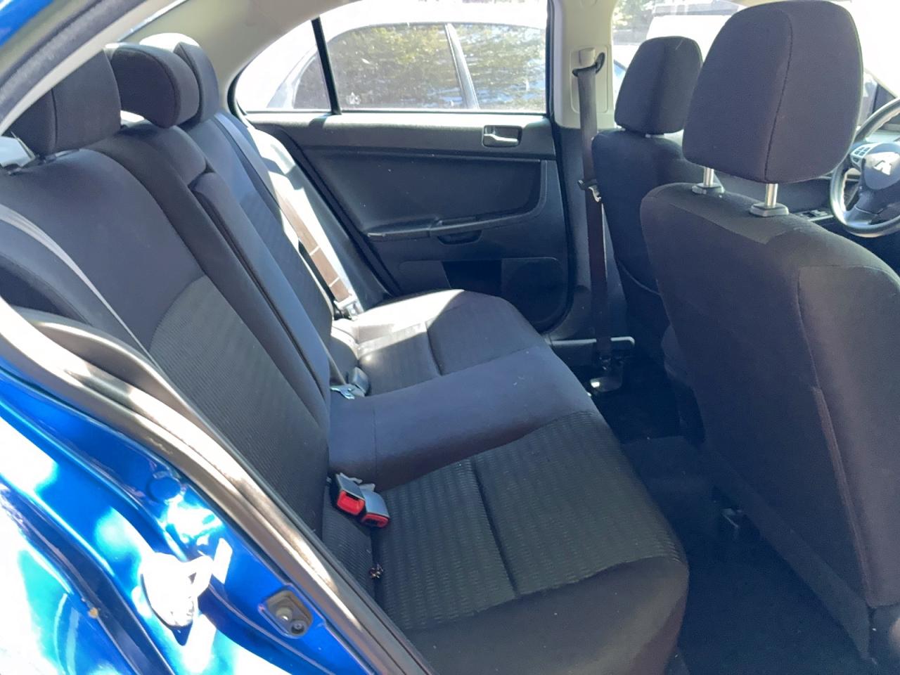 Mitsubishi Lancer Es