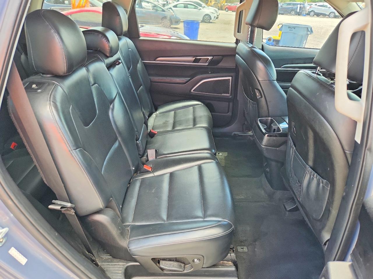 Kia Telluride Lx