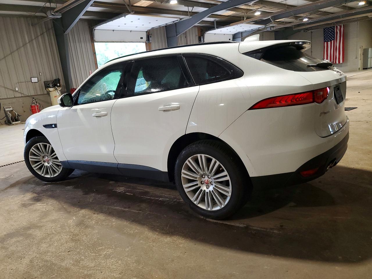 Jaguar F-PACE Premium
