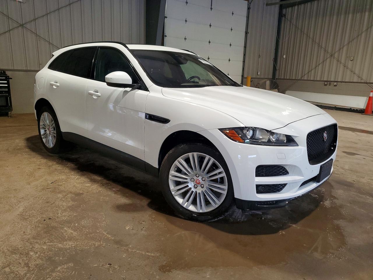 Jaguar F-PACE Premium