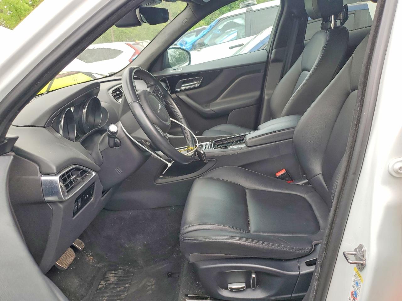 Jaguar F-PACE Premium