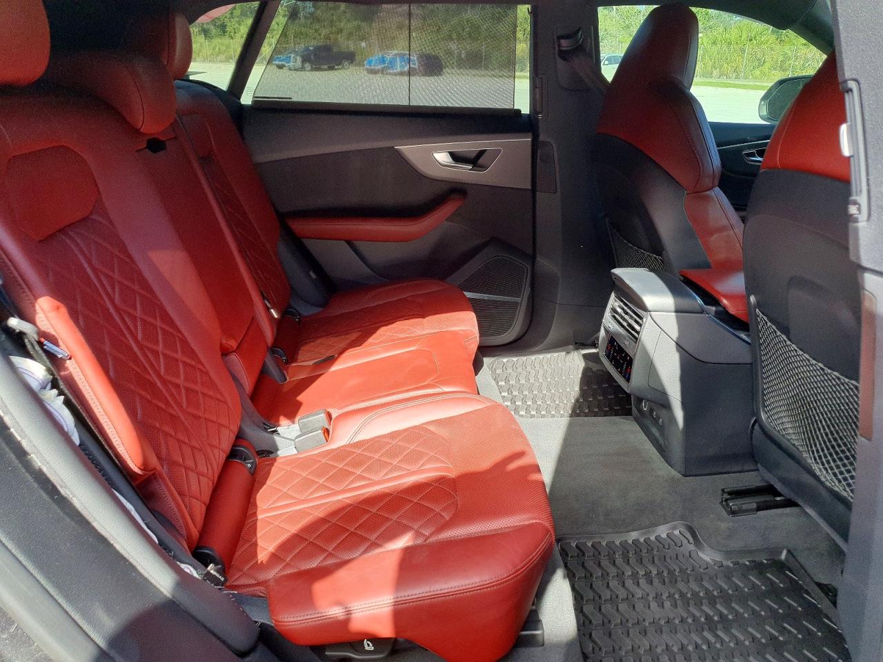Audi Sq Premium Plus