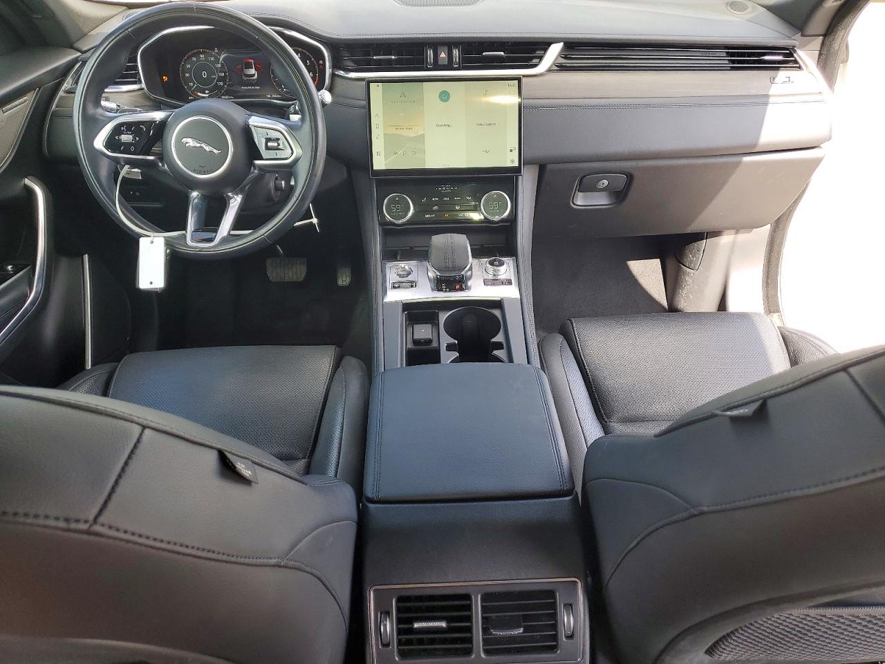 Jaguar F-PACE S