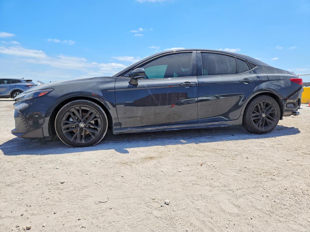 Salvage Toyota Camry Image