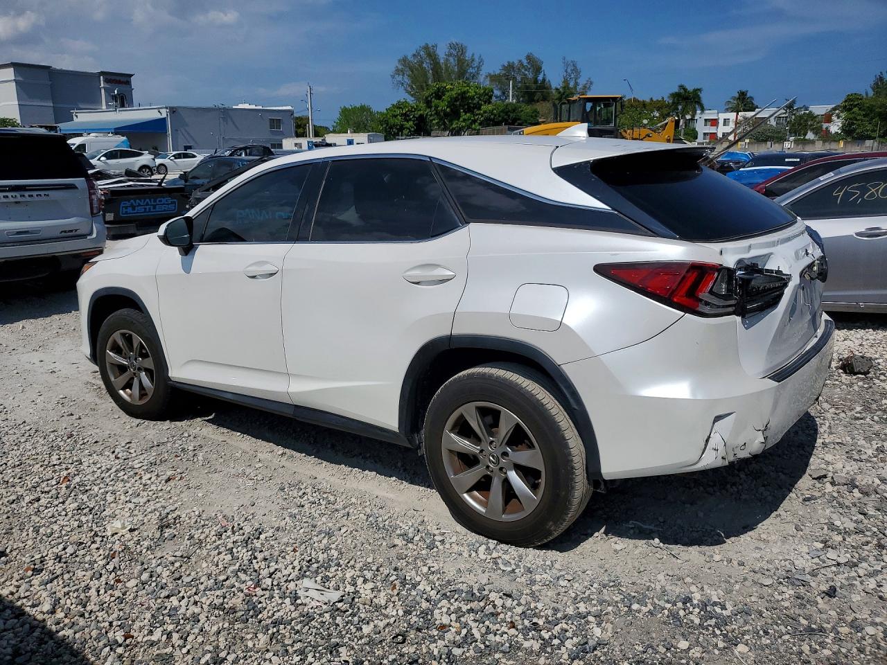 Lexus RX Base