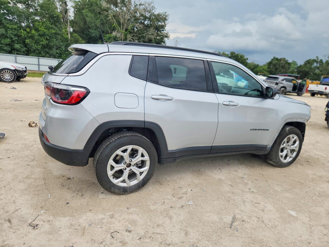 Jeep Compass Latitude