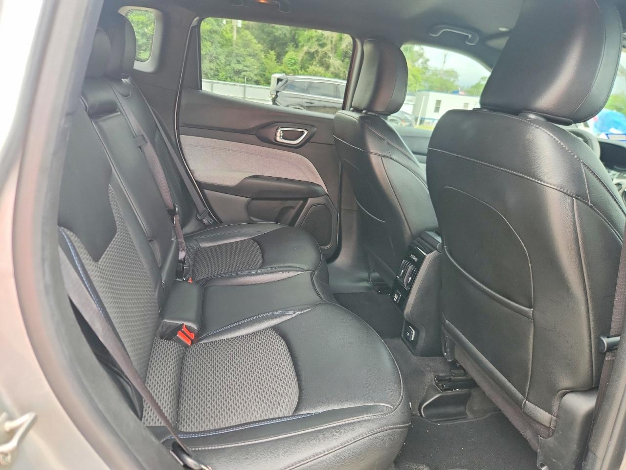 Jeep Compass Latitude